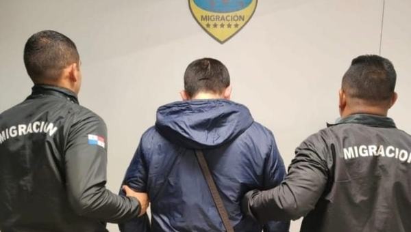 Auswandern Panama - rechtssicher mit IMMOGRATION. Bei Durchmogeln als Tourist droht Rückweisung ins Heimatland